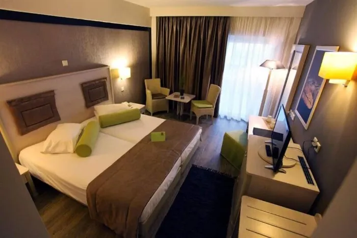 Dion Palace Resort & Spa By Anayia All-Inclusive Resorts, Gritsa Litohoro, Grčka — Double for Single Use Classic Land/Olympus View