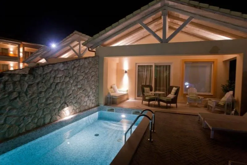Litohoro Olympus Resort Villas & SPA, Plaka Litohoro, Grčka — VIP Villa with Hot Tub and Private Pool