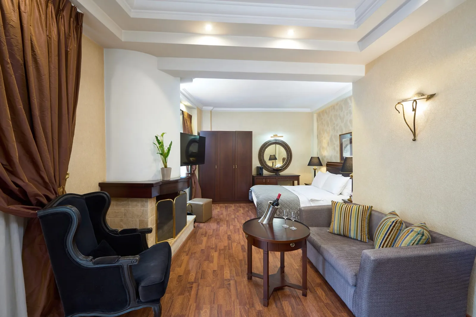 Mediterranean Olympus Hotel, Litohoro, Grčka — Family Suite