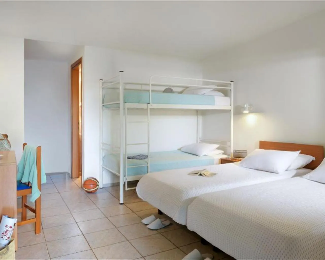 Olympios Zeus Hotel & BungalowsBy Anayia All-Inclusive Resorts, Plaka Litohoro, Grčka — Family Room  BunkBed Open Plan Standard
