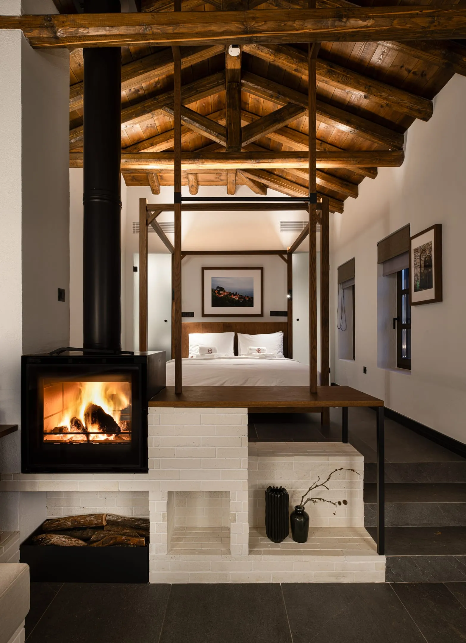 Unedo All Seasons Hotel, Paleos Pantelejmon, Grčka — Junior Suite with Fireplace - Mountain & Sea View 32m²