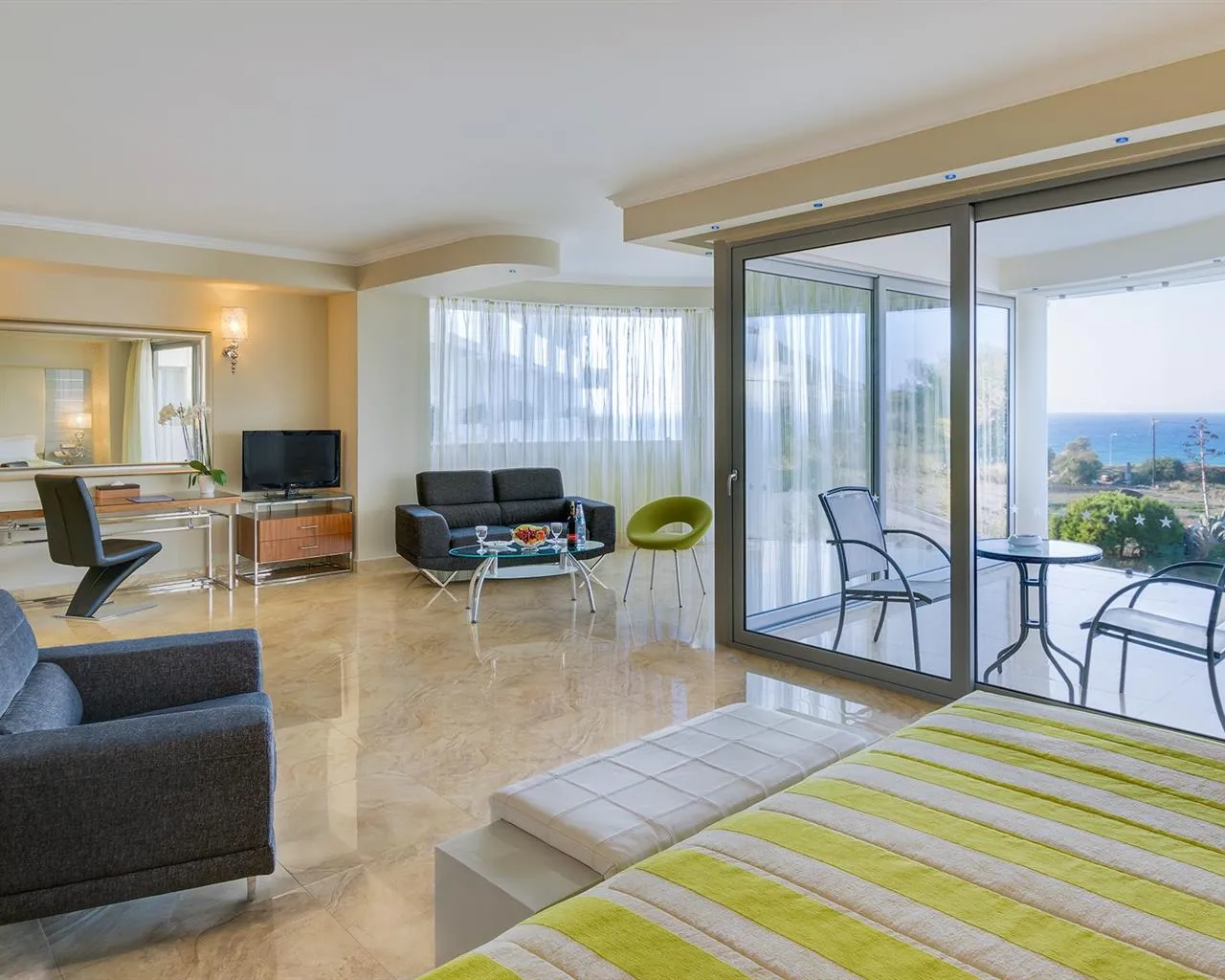Atrium Platinum Luxury Resort & Spa, Rodos, Grčka — Suite Executive /Signature Collection Sea View