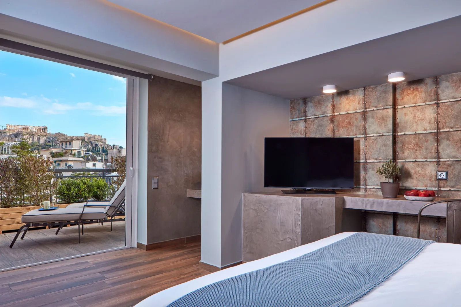 18 Micon Street Athens, Monastiraki, Grčka — Acropolis Loft with Terrace
