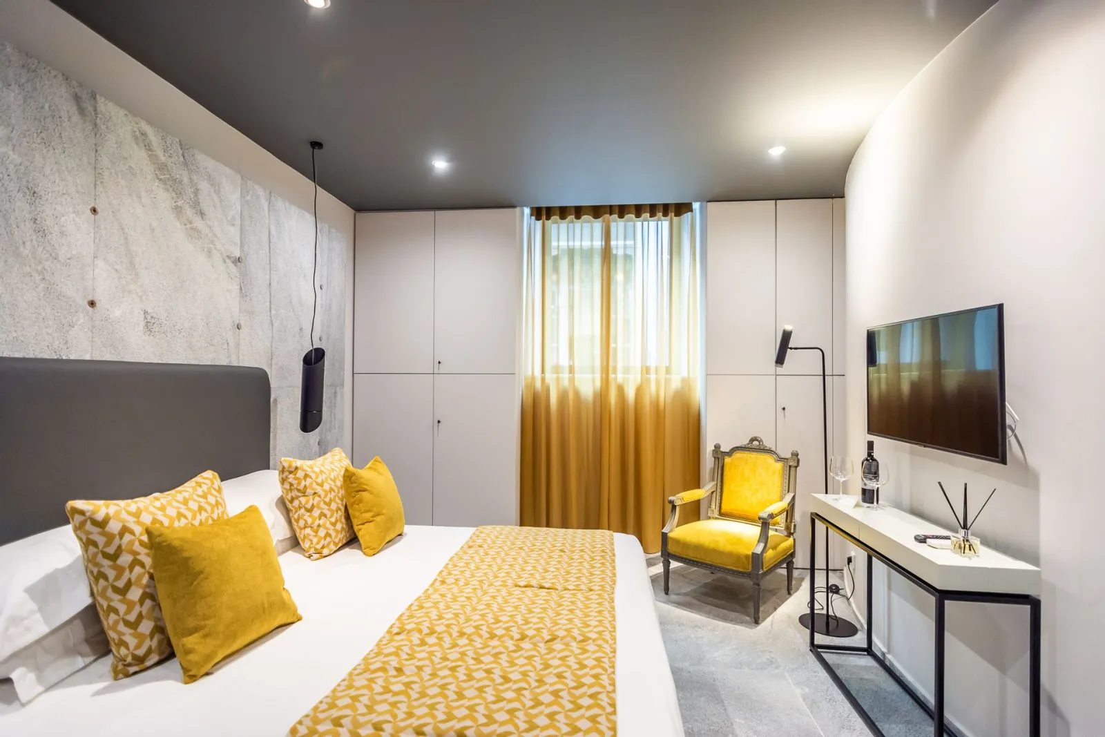 33 Solonos Suites, Kolonaki, Grčka — Deluxe Double Rooms