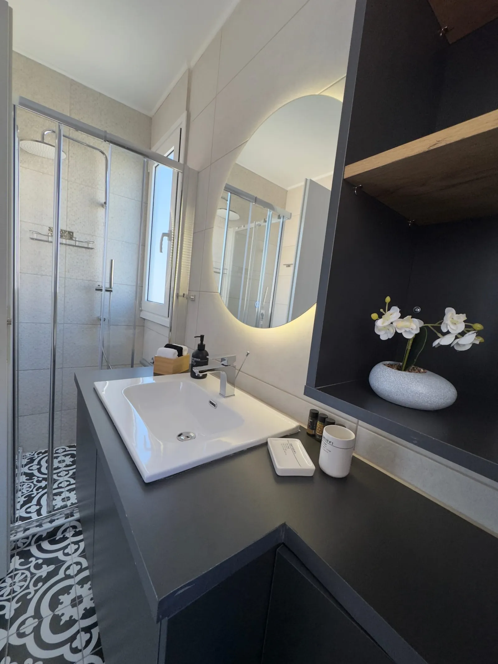 Acropolis View Deluxe Penthouse & Luxury Apartments Athens, Acropolis, Grčka — Acropolis Golden View Penthouse | 17 Dimitrakopoulou str 11742 Athens