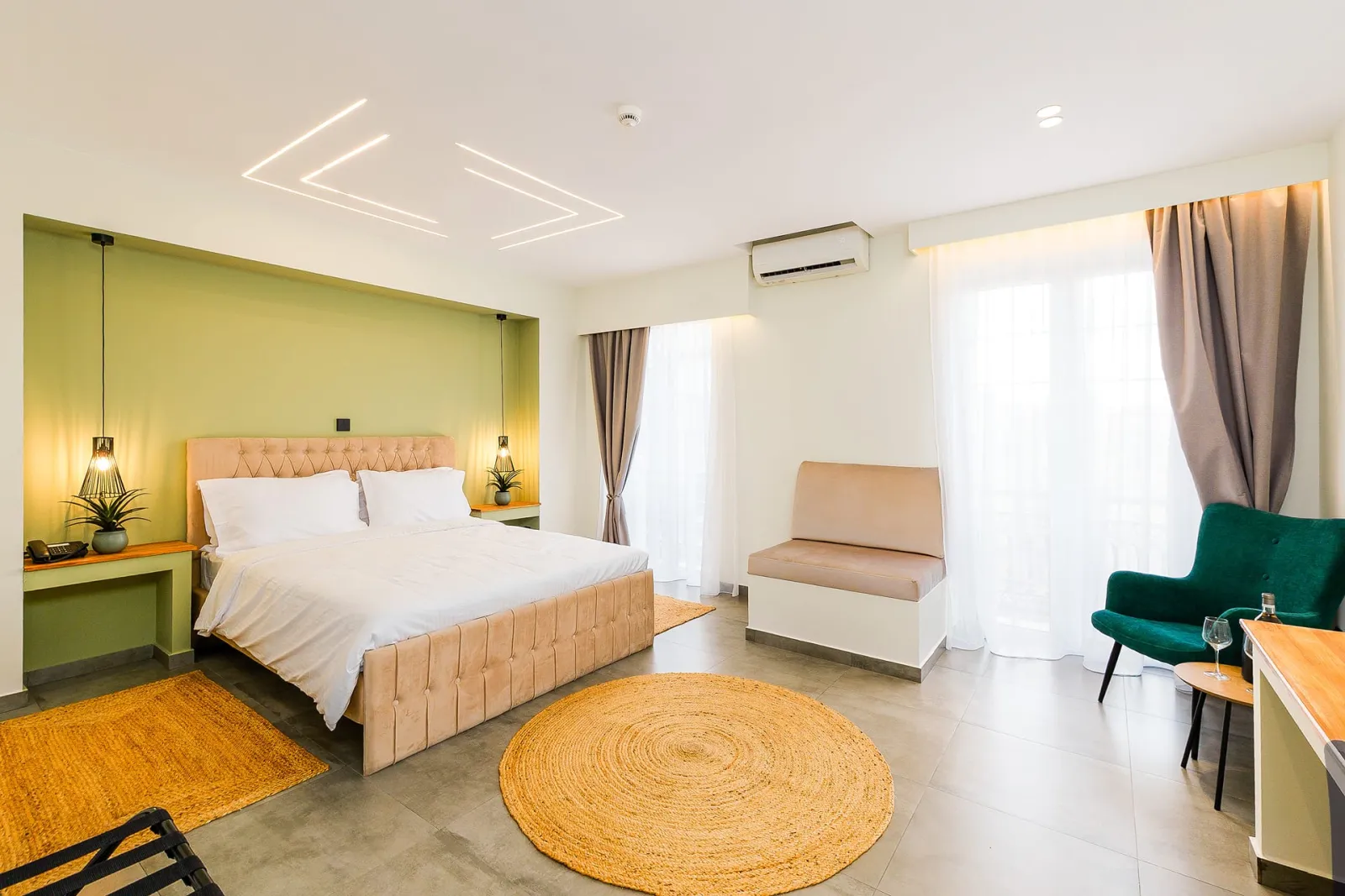 Aether Athens, Acropolis, Grčka — Suite with Balcony