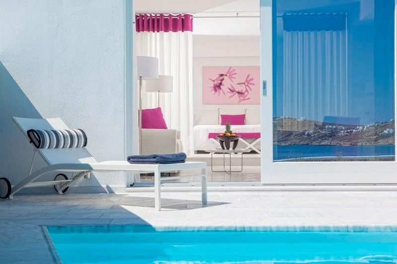 DeLight Boutique Hotel - Small Luxury Hotels of the World, Ornos, Grčka — De.light Suite Sea View with Private Pool
