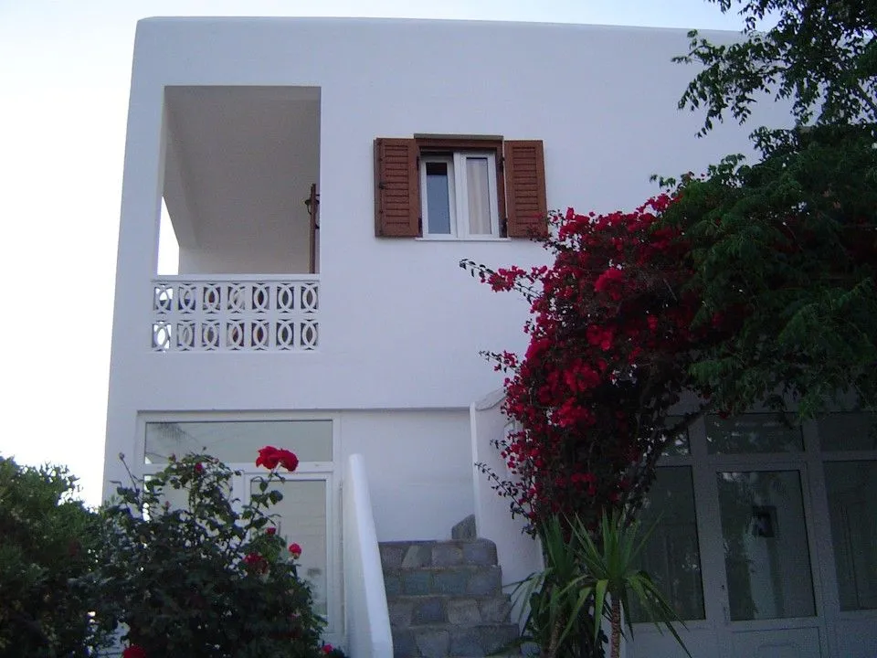 Dina's Rooms, Petinaros, Grčka — fotografija 2