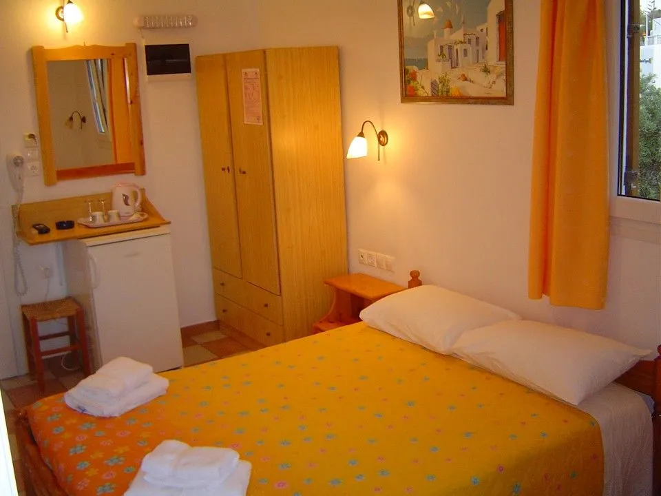 Dina's Rooms, Petinaros, Grčka — Sea View Room with Double Bed in Dina's Town