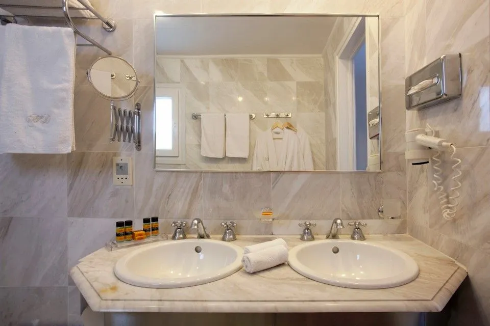 Dorion Mykonos Hotel, Ornos, Grčka — Superior Twin Room with Sea View