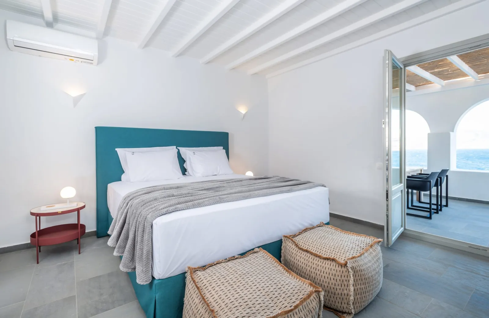 Dreambox Mykonos Suites and Mini Villas, Ornos, Grčka — One bedroom suite with private pool