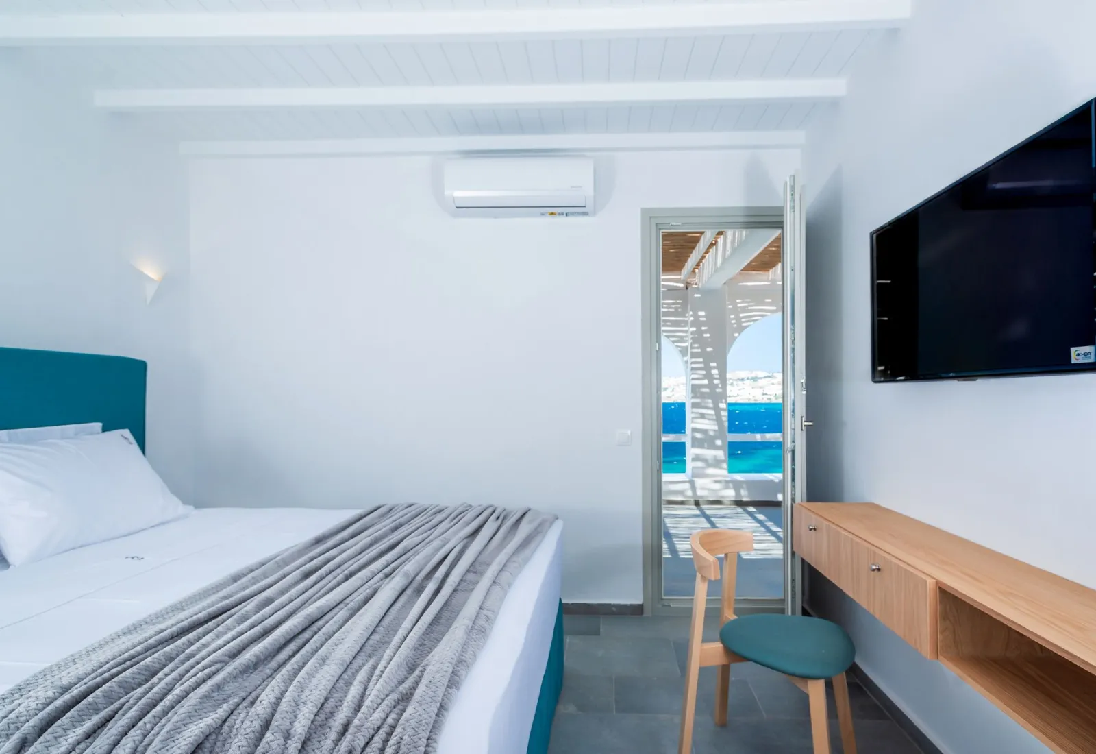 Dreambox Mykonos Suites and Mini Villas, Ornos, Grčka — Two bedroom mini villa with private pool