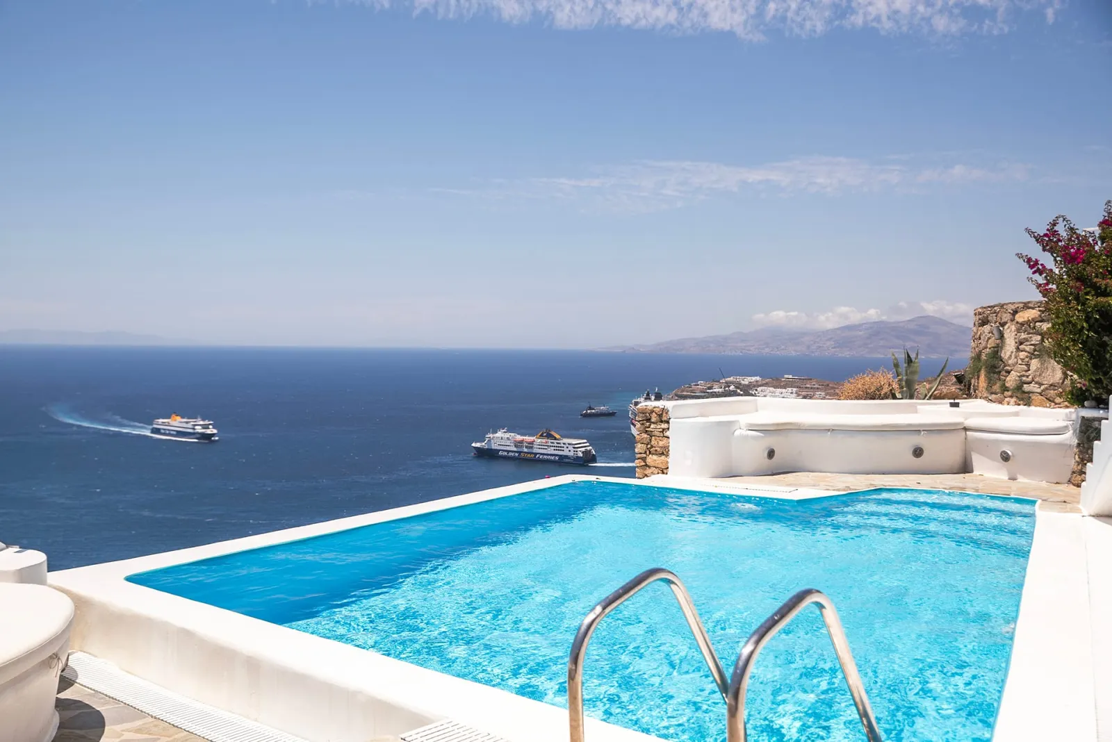 Eagle's Nest Mykonos, Tagoo