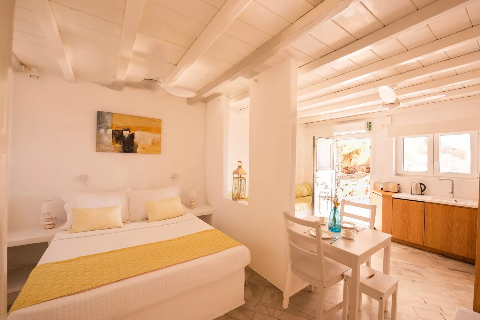 Eagle's Nest Mykonos, Tagoo, Grčka — Family Suite with Outdoor Side Sea View – Golden Age II