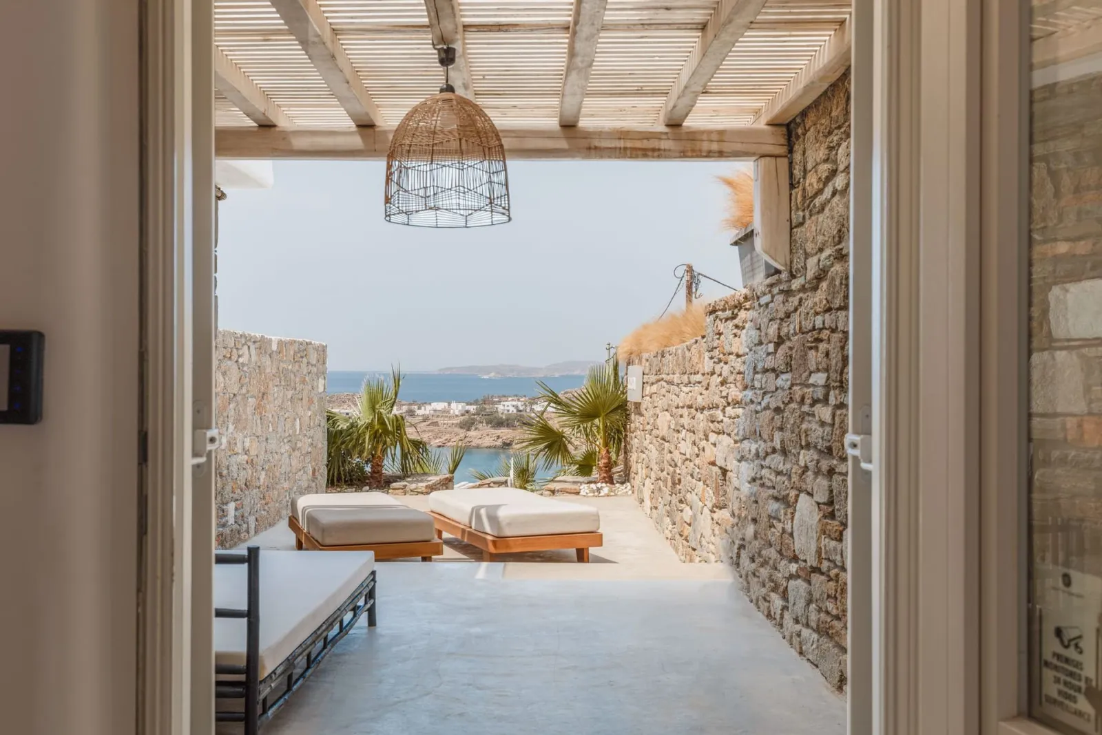 Eden View Suites & Villas, Paradise, Grčka — Junior Suite with Outdoor Hot Tub Sea View