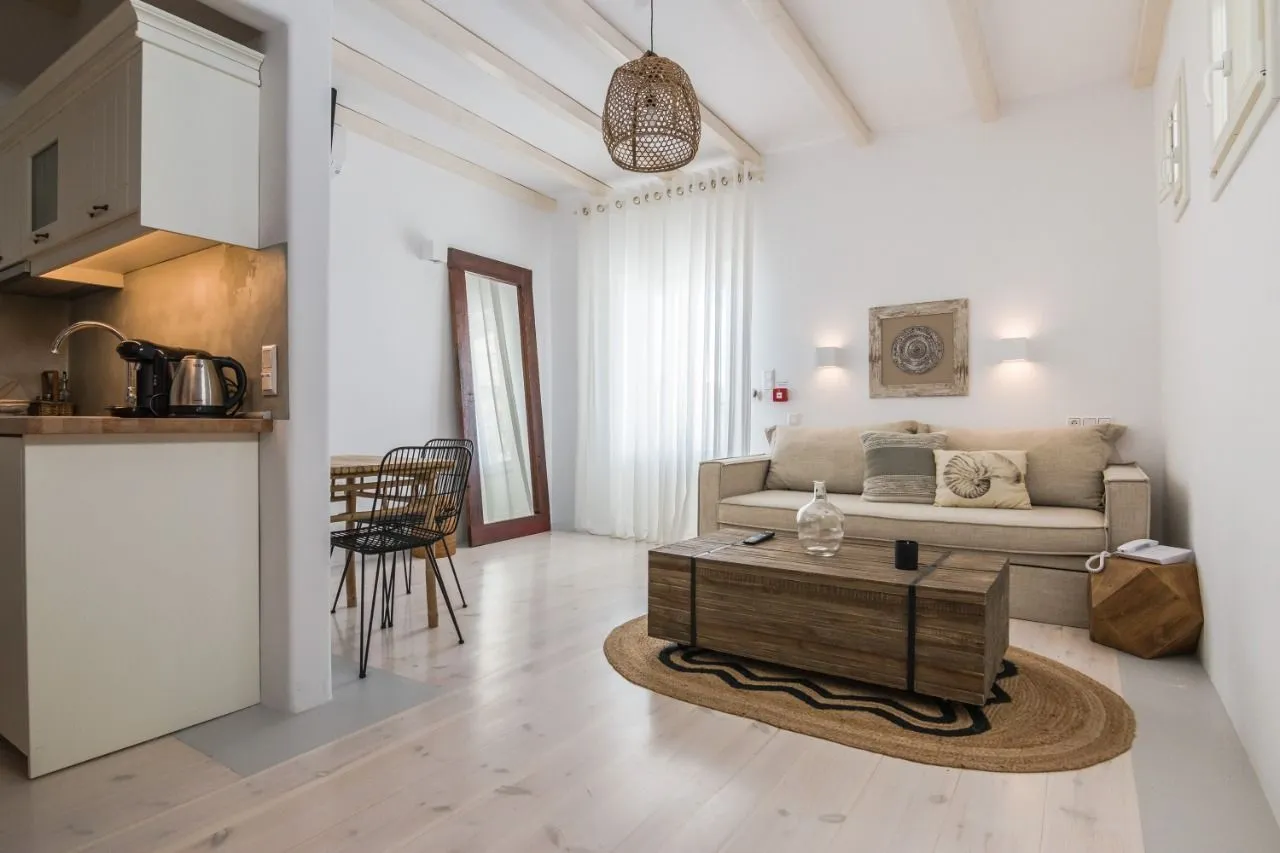 Eden View Suites & Villas, Paradise, Grčka — Superior Suite Private Pool Sea View