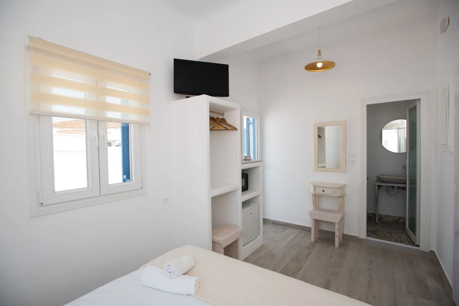 Eleanna's Mykonos, Petinaros, Grčka — Deluxe Double With Balcony
