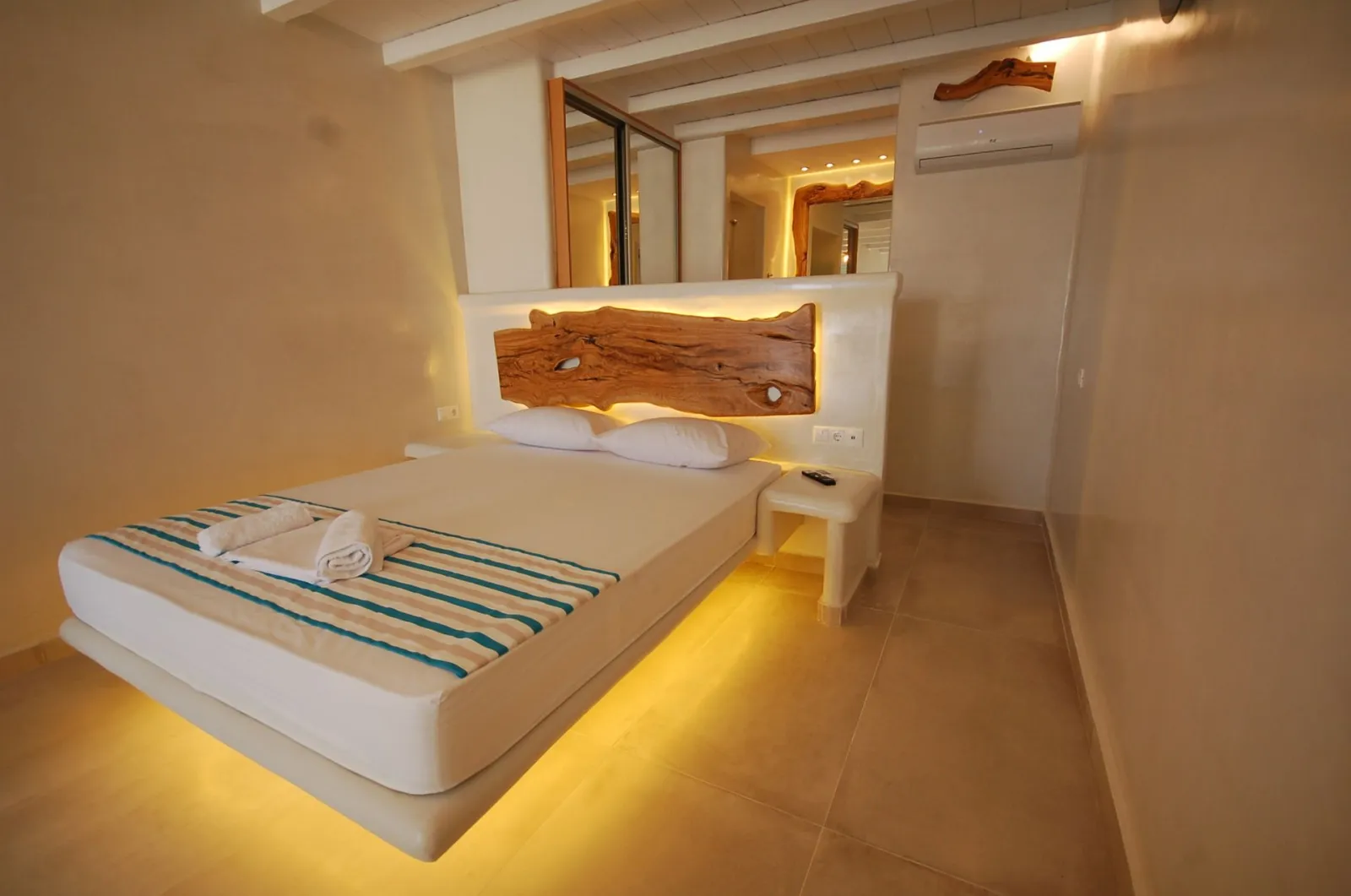 Eternal Suites Mykonos, Petinaros, Grčka — Junior Suite