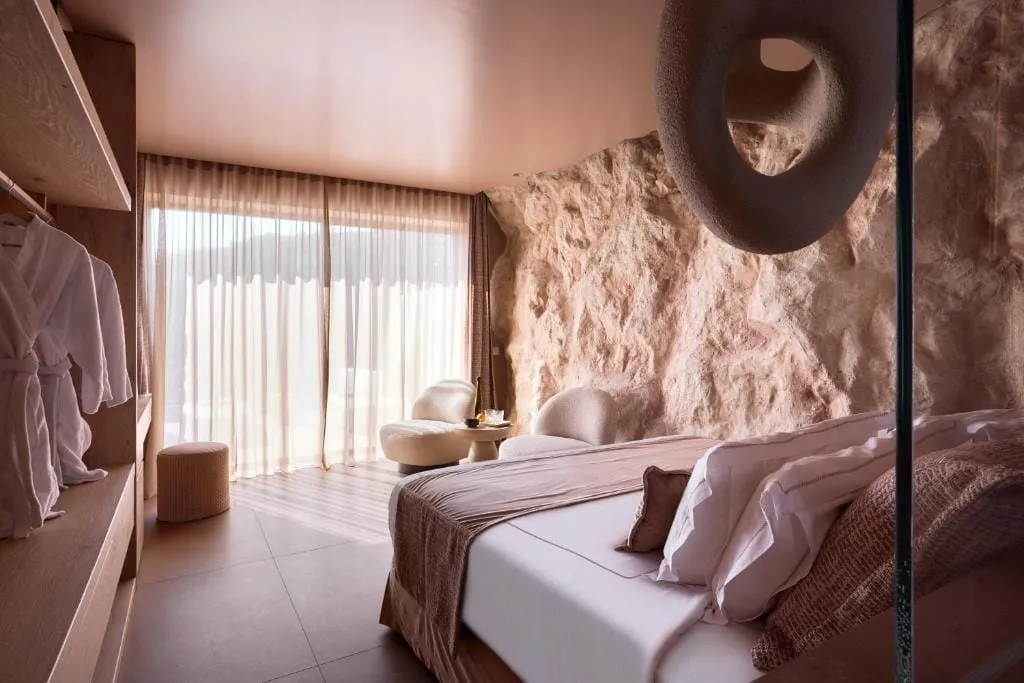 Ethereum Mykonos, Psaru, Grčka — Sea View Suite With Private Heated Pool