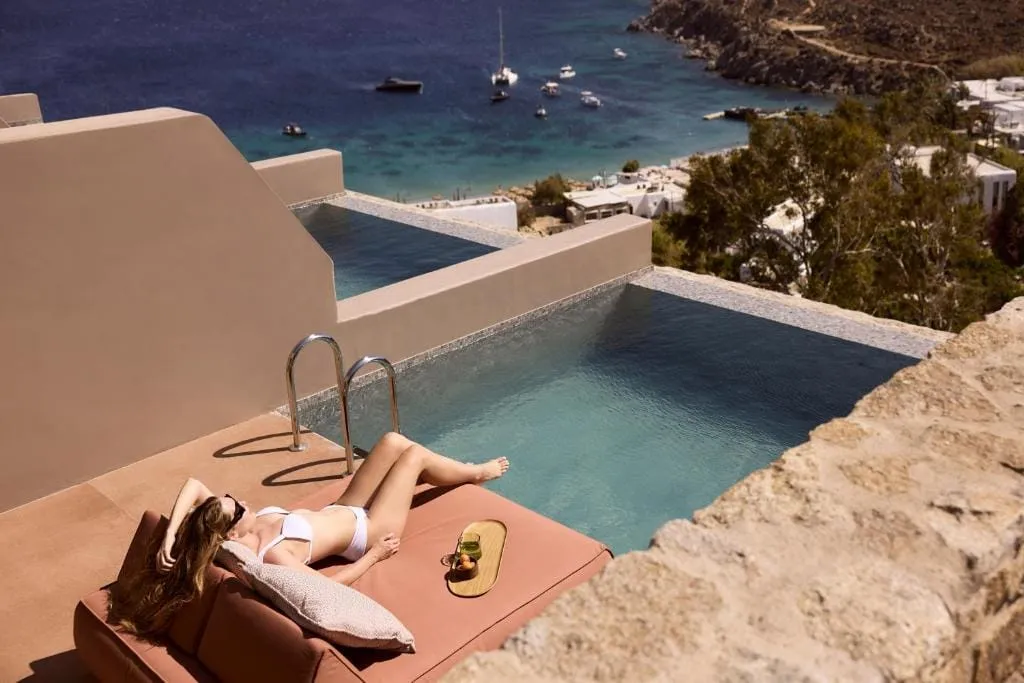 Ethereum Mykonos, Psaru, Grčka — Sea View Suite With Private Heated Pool