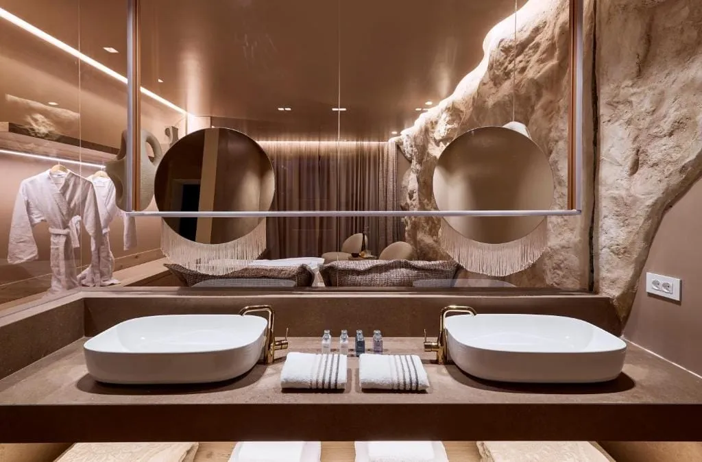 Ethereum Mykonos, Psaru, Grčka — Sea View Suite With Private Heated Pool
