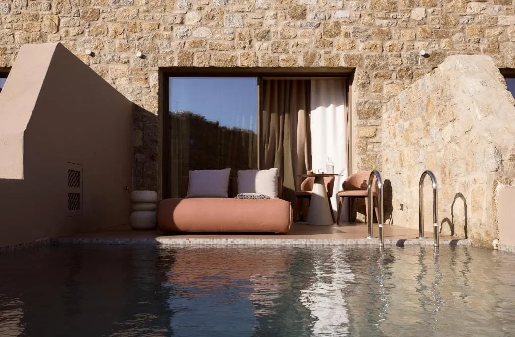 Ethereum Mykonos, Psaru, Grčka — Sea View Suite With Private Heated Pool