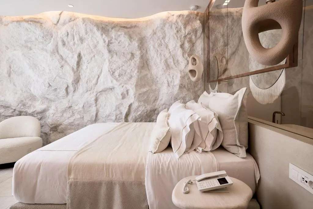 Ethereum Mykonos, Psaru, Grčka — Sea View Suite With Private Heated Pool