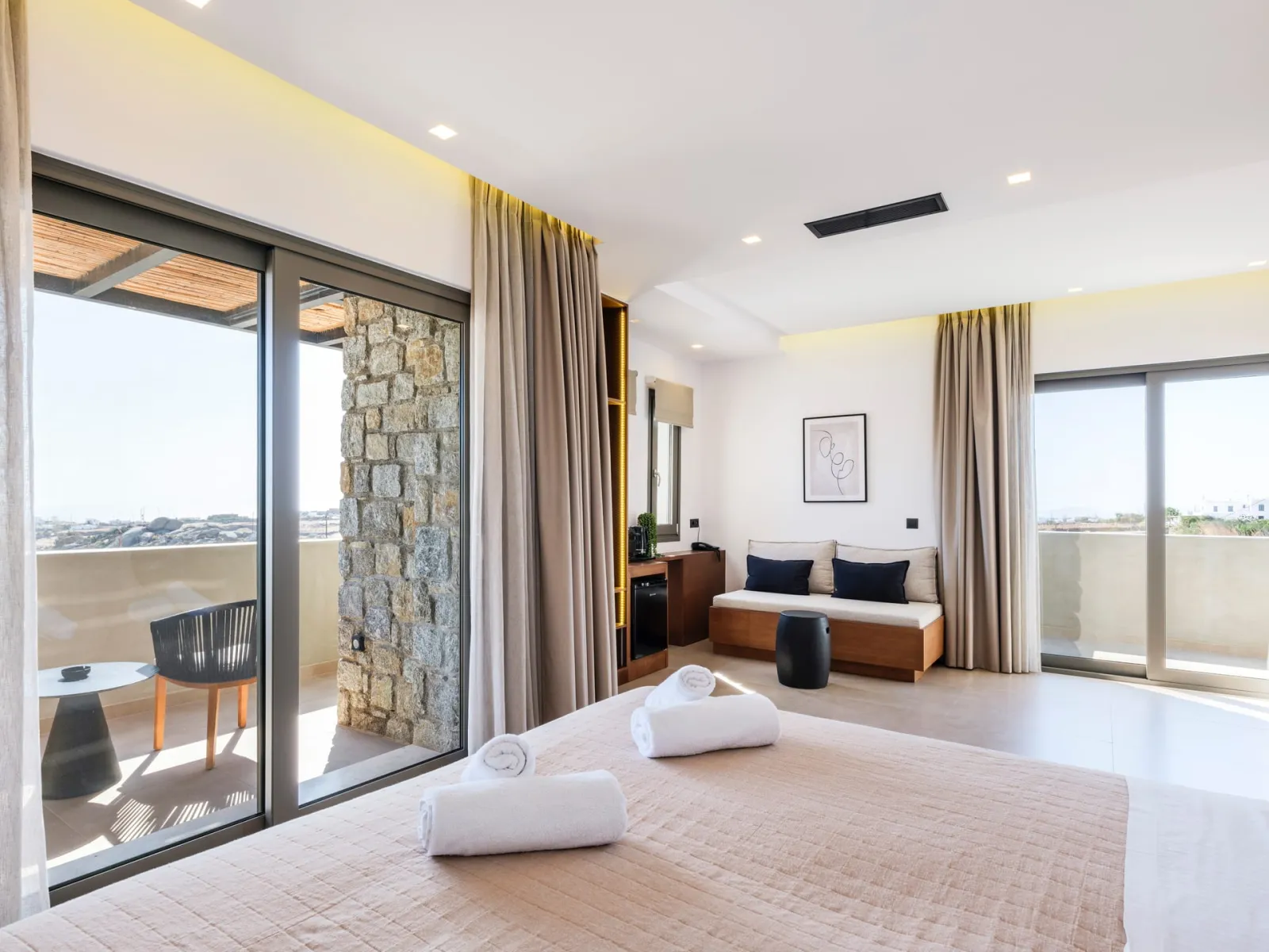 Evi Suites & Villas, Psaru, Grčka — Superior Suite with Sea View - Private Pool on ground floor