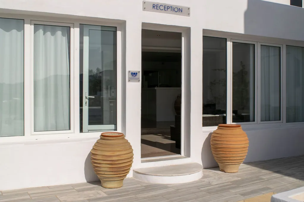 Giannoulaki Hotel, Ornos, Grčka — fotografija 42