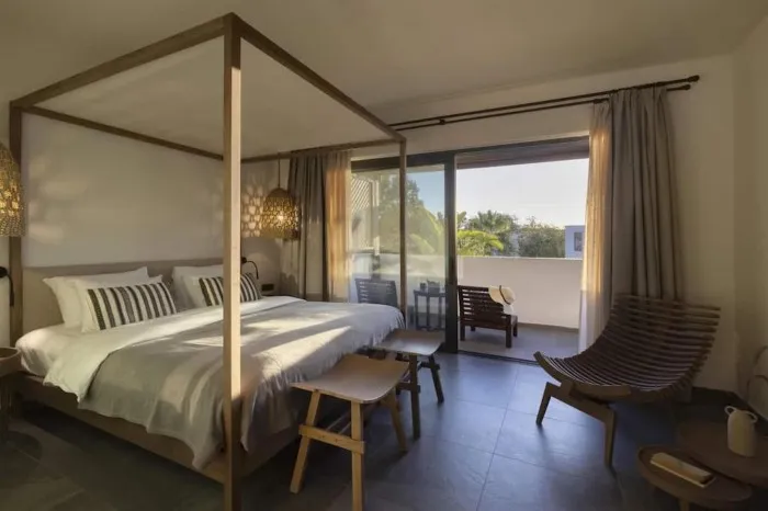 Aulus Lindos Rhodes, Curio Collection by Hilton, Rodos, Grčka — Bungalow Suite Tropical Zen