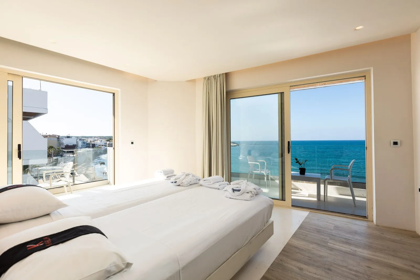 Kahlua Boutique Hotel, Hersonisos, Grčka — Junior Suite with Sea View