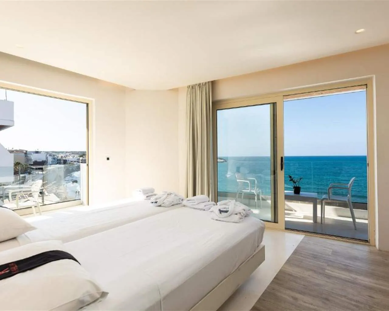 Kahlua Sea View Suites / DM, Hersonisos, Grčka — Junior Suite Front Sea View