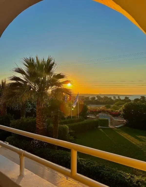 Karteros Hotel, Iraklion, Grčka — Triple Room with Sea View