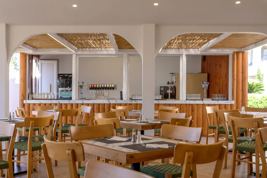 Katrin Hotel & Bungalows, Kutulufari, Grčka — fotografija 32