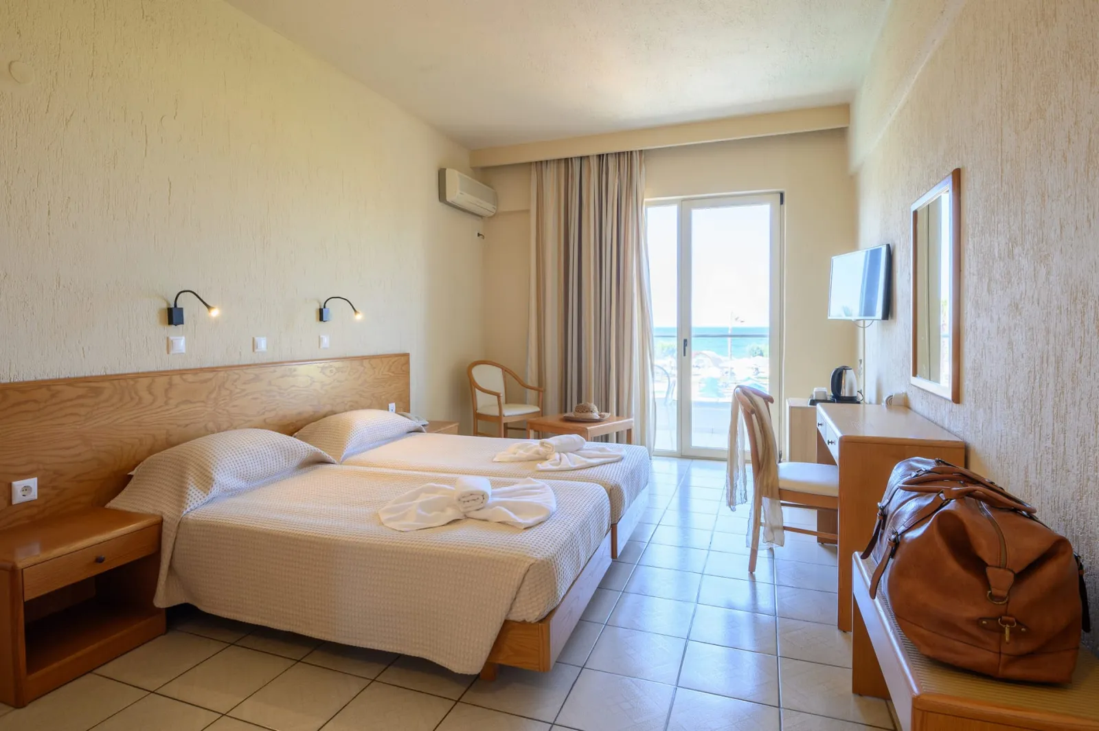Malia Bay Beach Hotel & Bungalows, Malia, Grčka — Standard Room with Sea View