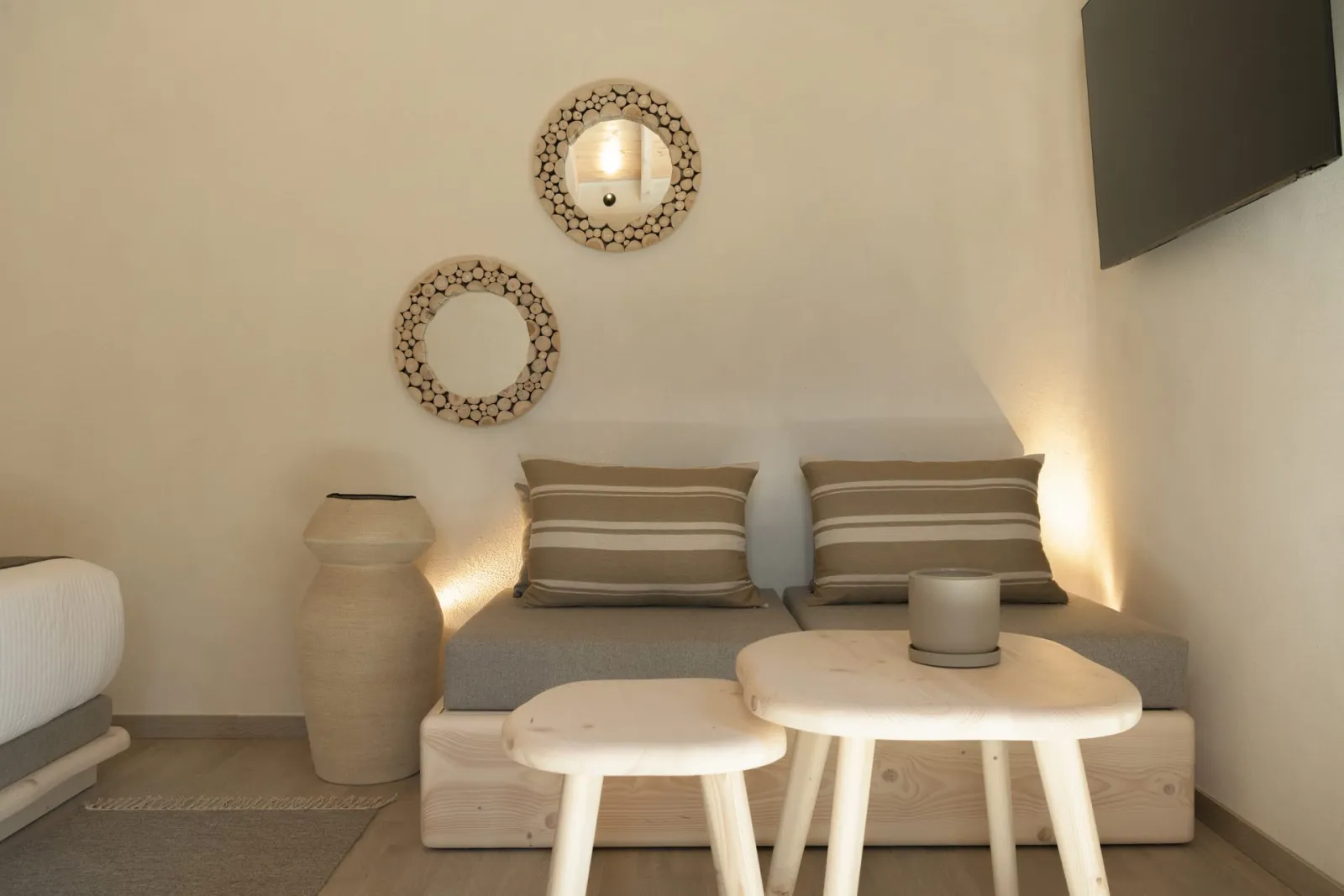 Manili Boutique Suites & Villas Heraklion, Iraklion, Grčka — Suite with hot tub
