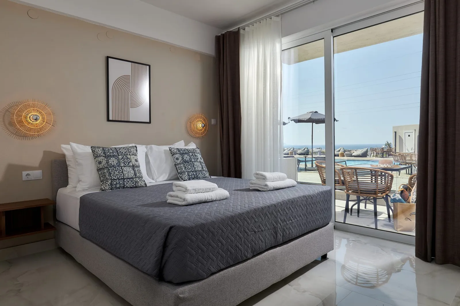 Mila Malia Suites, Malia, Grčka — Standard Triple Suite Pool View