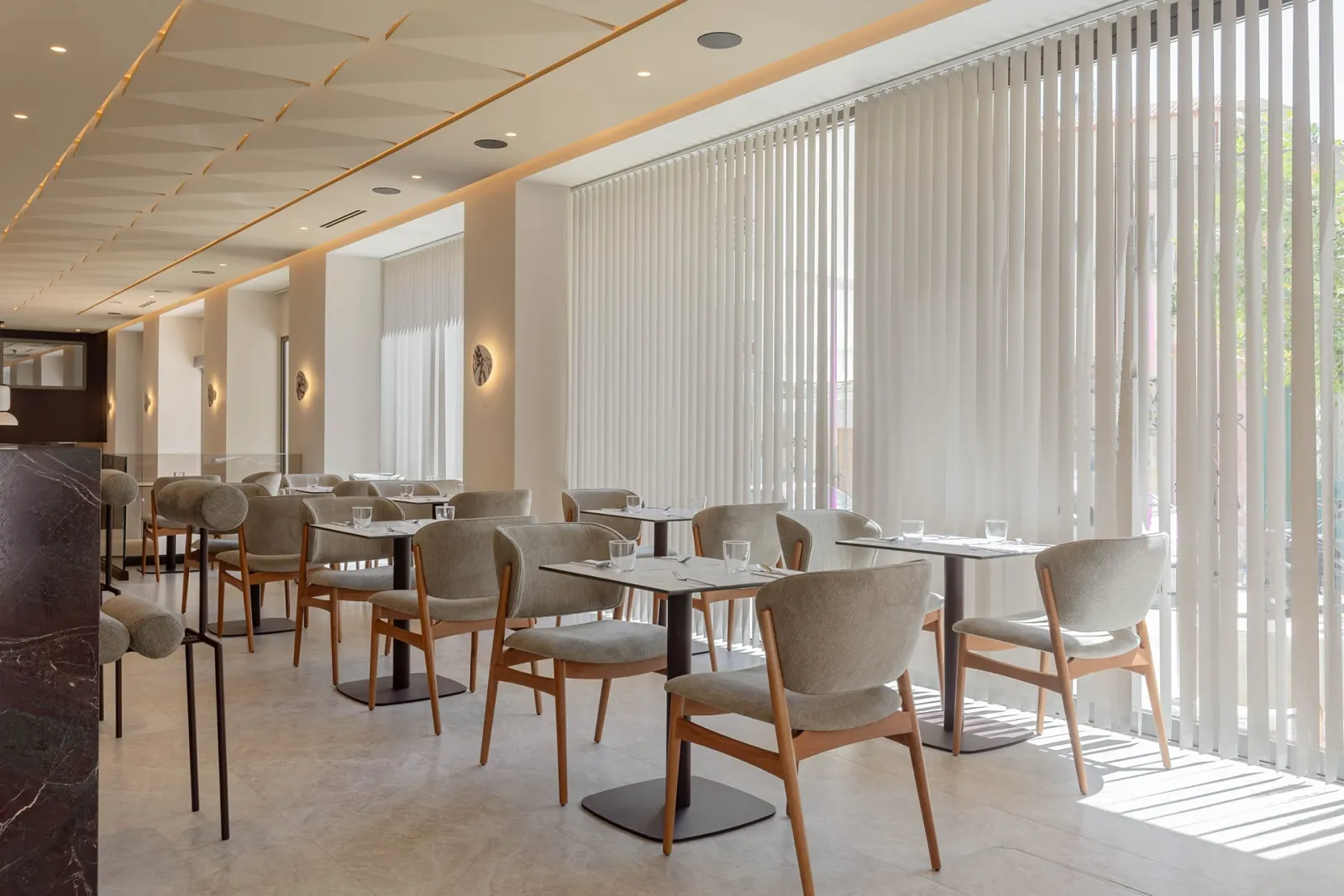 Nesean Plaza, Iraklion — Conference Room