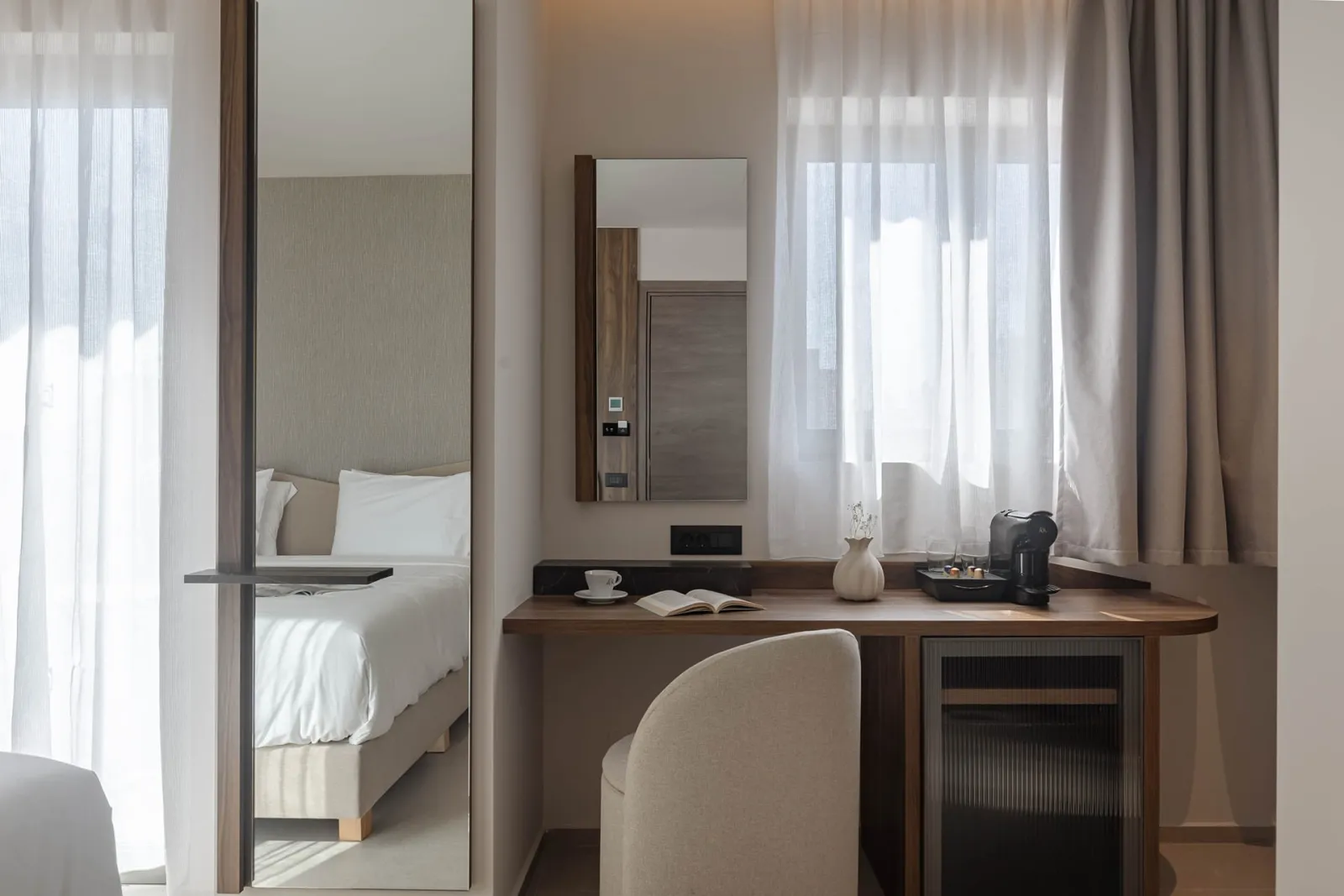 Nesean Plaza, Iraklion, Grčka — Cityline Connecting Family Room