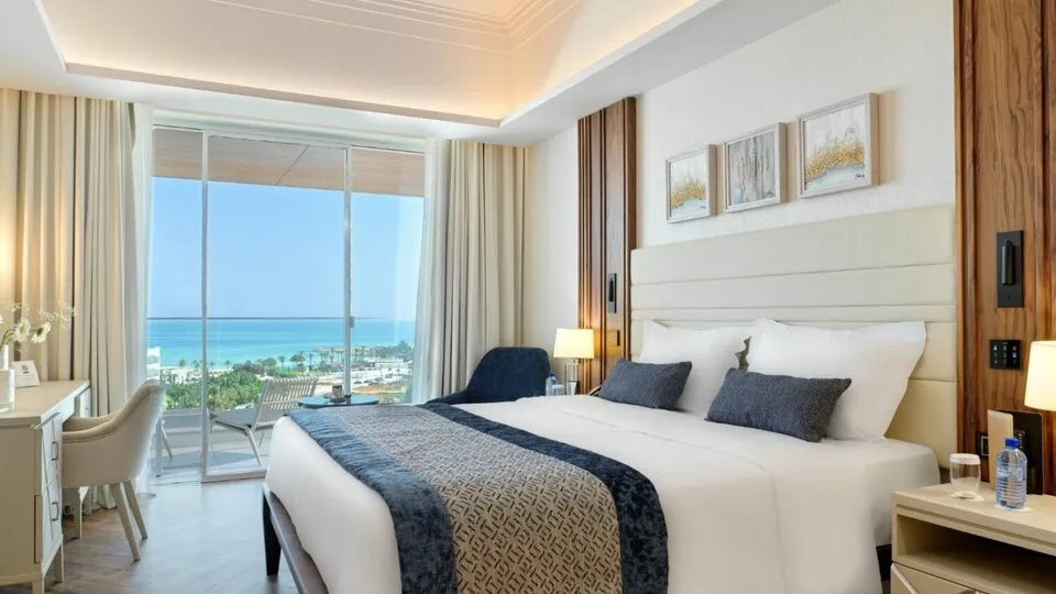 AMANTI HOTEL