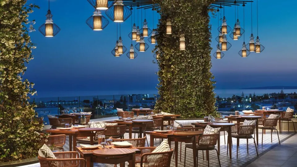 AMANTI HOTEL