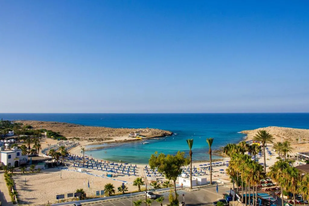 ANONYMOUS BEACH HOTEL