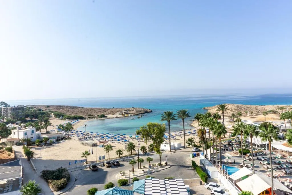 ANONYMOUS BEACH HOTEL