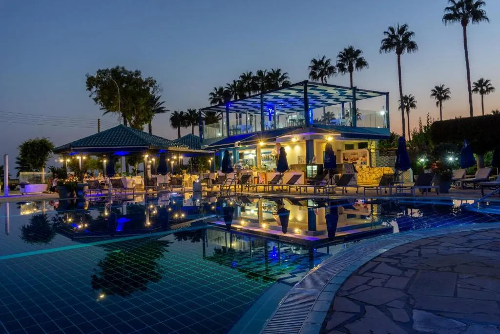 ANONYMOUS BEACH HOTEL