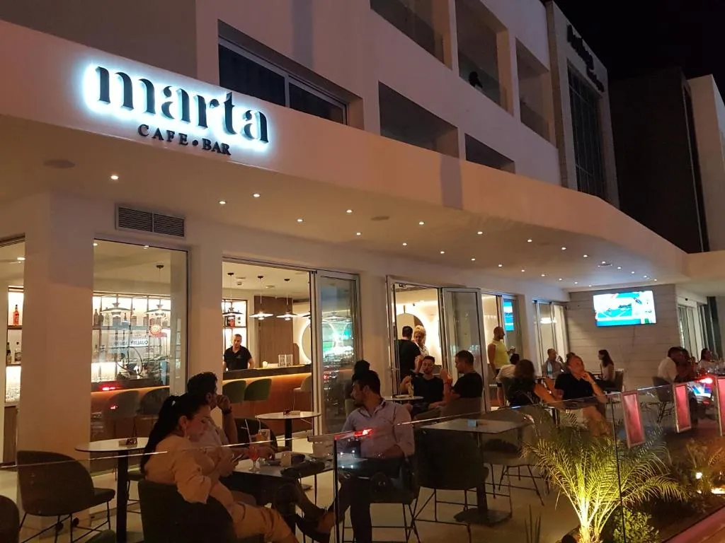 ANTHEA HOTEL APTS