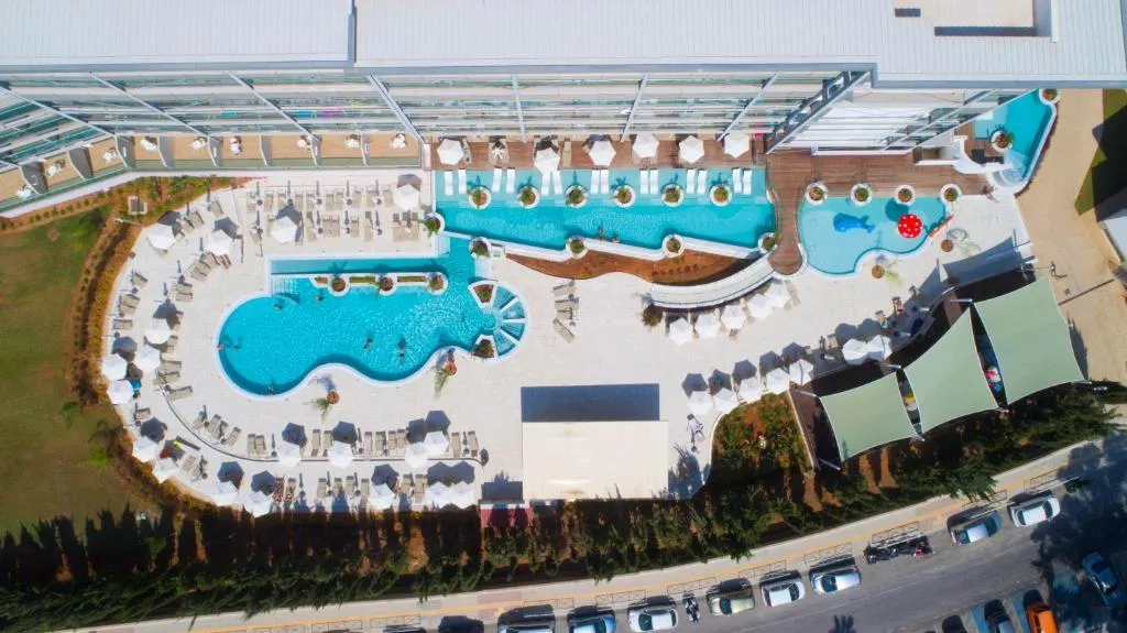 ASTERIAS BEACH HOTEL