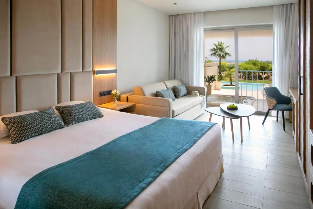 ASTERIAS BEACH HOTEL