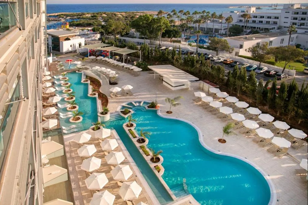 ASTERIAS BEACH HOTEL