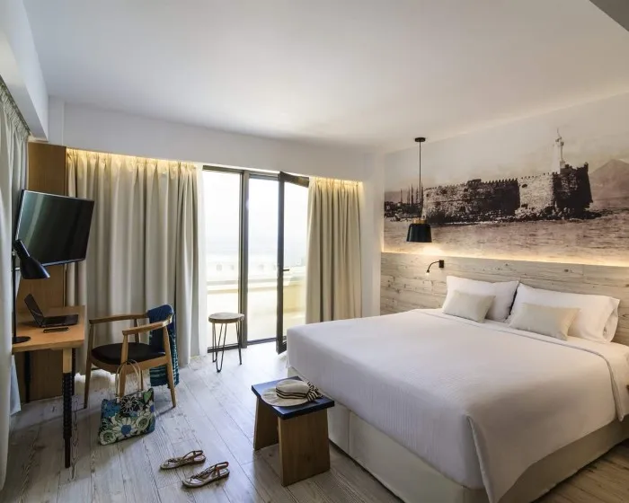 Ibis Styles Heraklion Central, Iraklion, Grčka — Double Room Deluxe Double Room Sea View