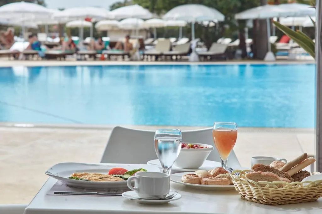 GRECIAN BAY HOTEL